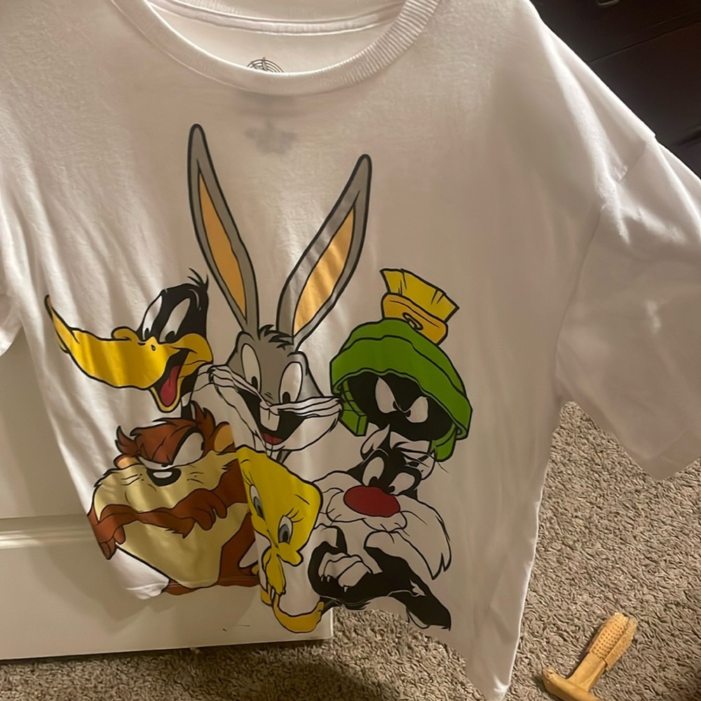White looney toons shirt